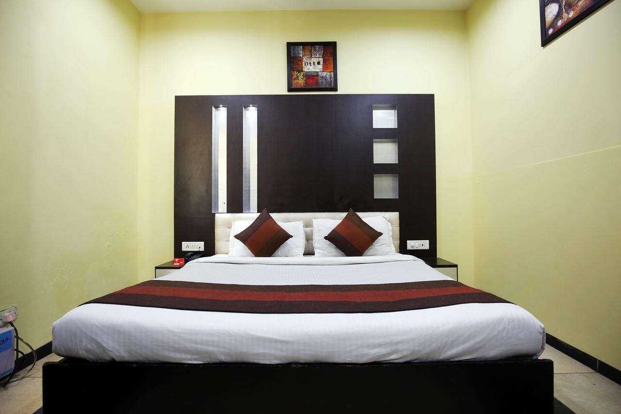 Hotel Mm Yellowuds Amritszár Kültér fotó