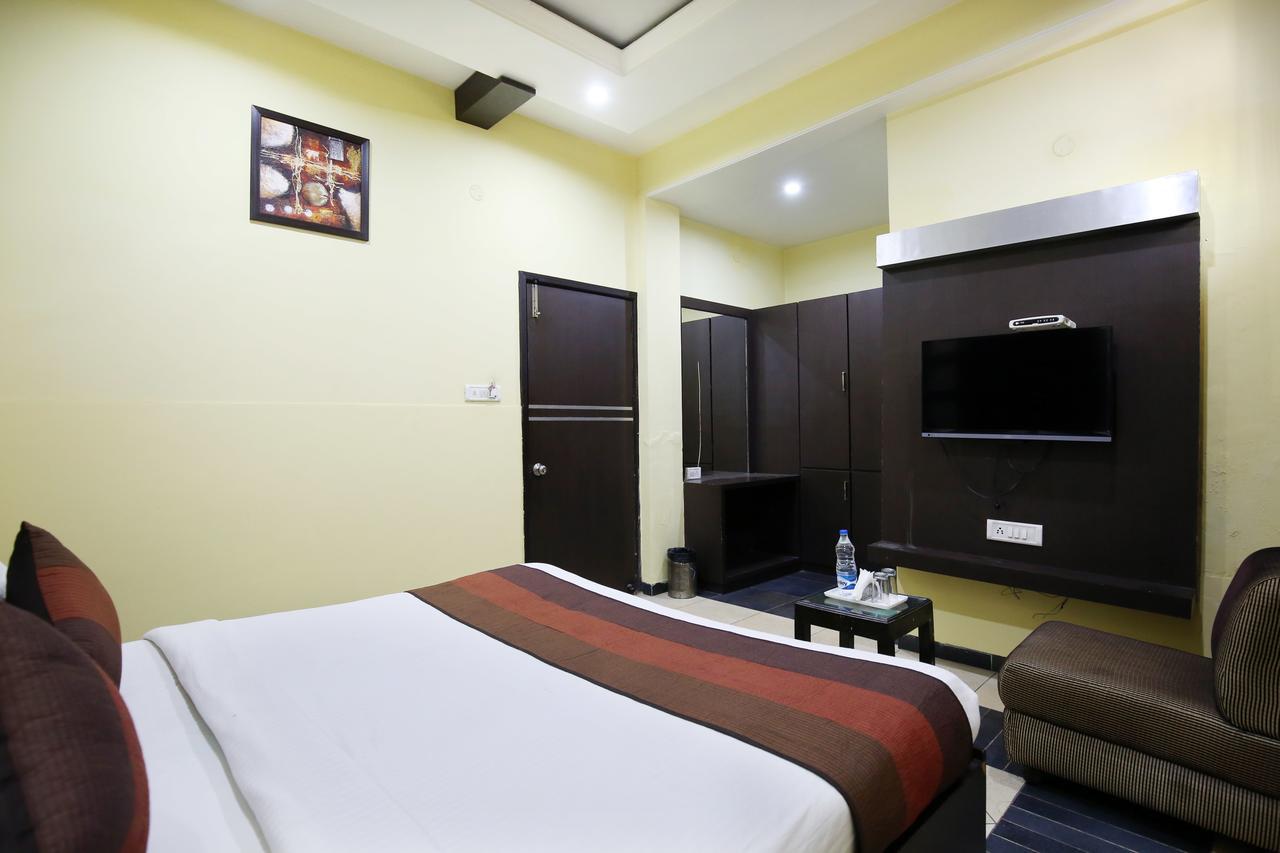 Hotel Mm Yellowuds Amritszár Kültér fotó
