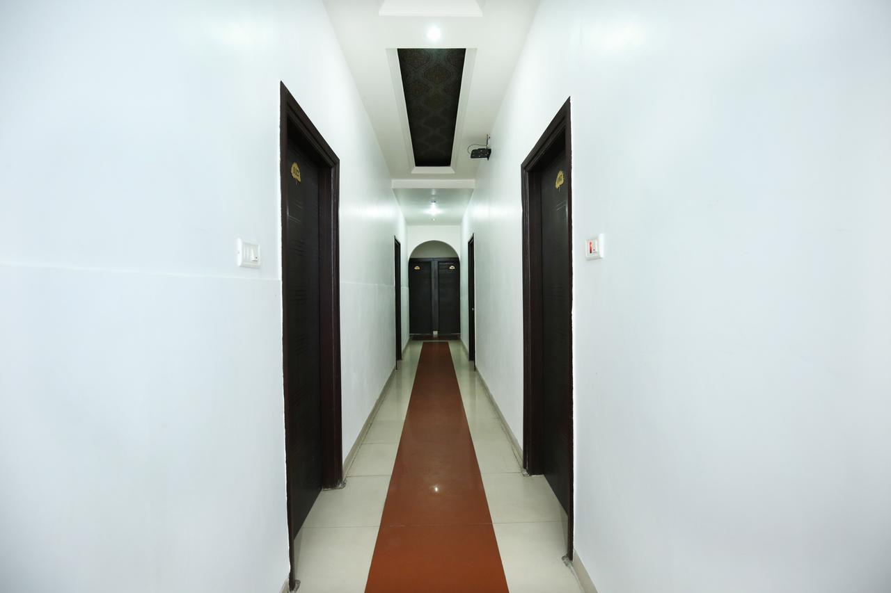 Hotel Mm Yellowuds Amritszár Kültér fotó